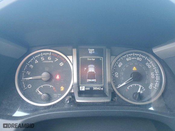 2021 Toyota Tacoma 2WD SR5 with VIN 5TFAZ5CN4MX105040, listed as a Copart auction lot 52088885 with 38,942 mi miles and Salvage Title. Bid and sale history available at carsss.com. Image 9.