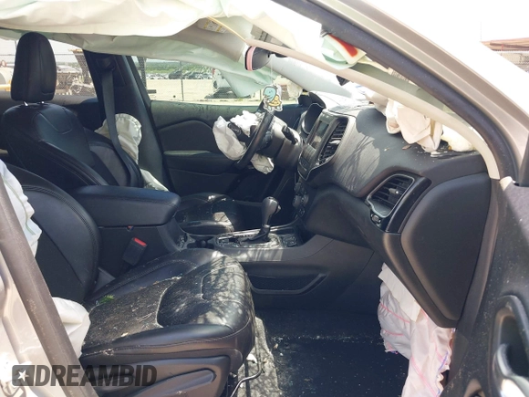 2021 Jeep Cherokee Altitude z VIN 1C4PJLLB4MD215146, wystawiony jako IAAI lot #42253929 z przebiegiem 42 666 mil mil oraz . Historia ofert i sprzedaży dostępna na DreamBid. Obrazek 5.