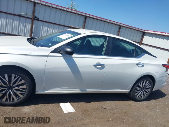 2024 Nissan Altima SV with VIN 1N4BL4DV7RN412693, listed as a IAAI auction lot 42174984 with 20,083 mi miles and . Bid and sale history available at carsss.com. Image 14.