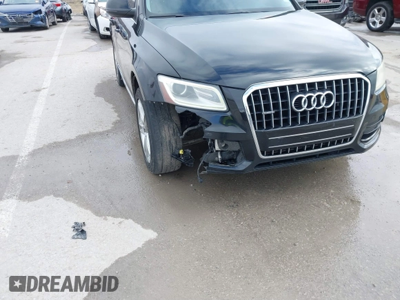 2014 Audi Q5 Premium Plus with VIN WA1LFAFP0EA039656, listed as a IAAI auction lot 41515060 with 135,241 mi miles and . Bid and sale history available at DreamBid. Image 18.
