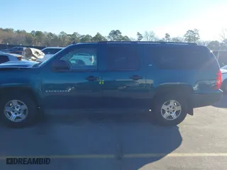 2007 Chevrolet Suburban LT with VIN 3GNFC16J07G102869, listed as a IAAI auction lot 41428031 with 1 mi miles. Bid and sale history available at carsss.com. Image 13.