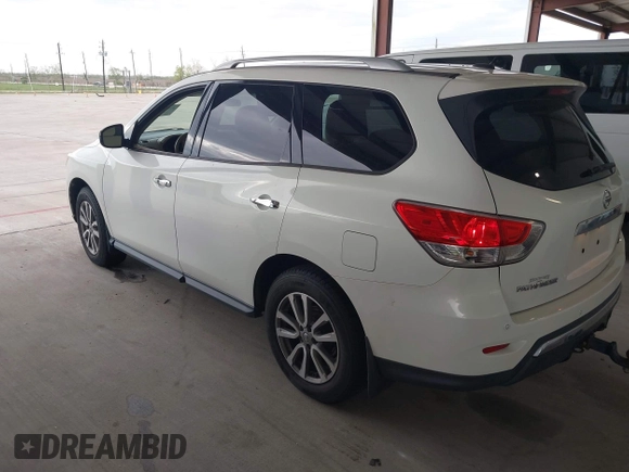 2014 Nissan Pathfinder SV with VIN 5N1AR2MN4EC716333, listed as a IAAI auction lot 41914147 with 159,987 mi miles. Bid and sale history available at carsss.com. Image 3.