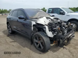 2017 Jaguar F-Pace 35t R-Sport with VIN SADCL2BV4HA881756, listed as a Copart auction lot 58237825 with Not provided miles and Salvage title. Bid and sale history available at DreamBid. Image 4.