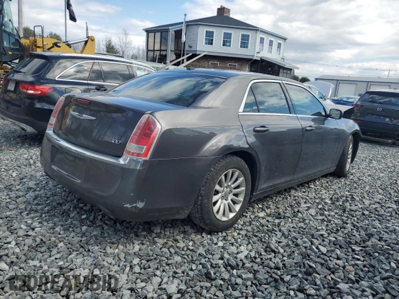 2013 Chrysler 300 with VIN 2C3CCAAG6DH577773, listed as a Copart auction lot 49723185 with 183,682 mi miles and Clean Title. Bid and sale history available at carsss.com. Image 3.