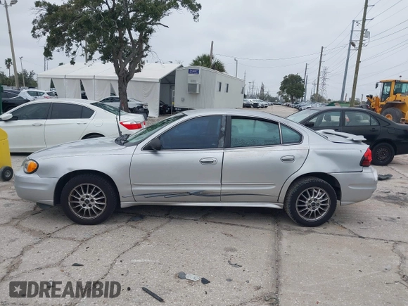 2005 Pontiac Grand Am SE with VIN 1G2NE52F75M255951, listed as a IAAI auction lot 41418328 with 199,700 mi miles. Bid and sale history available at carsss.com. Image 14.