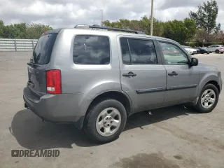 2009 Honda Pilot LX with VIN 5FNYF382X9B028461, listed as a Copart auction lot 52068575 with 189,267 mi miles and Salvage title. Bid and sale history available at DreamBid. Image 3.