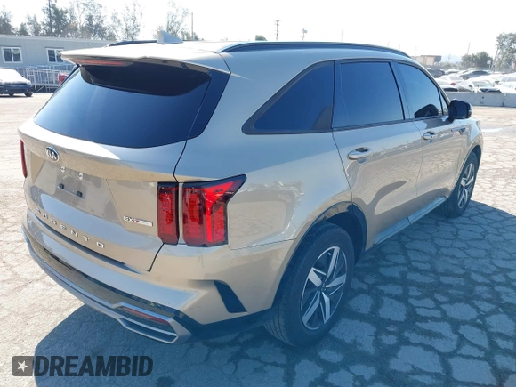 2021 Kia Sorento EX z VIN 5XYRH4LF2MG011475, wystawiony jako IAAI lot #41990875 z przebiegiem 45 843 mil mil oraz . Historia ofert i sprzedaży dostępna na DreamBid. Obrazek 4.