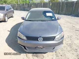 2012 Volkswagen Jetta Sedan SE w/Convenience PZEV with VIN 3VWDP7AJ4CM300149, listed as a IAAI auction lot 42116256 with 111,681 mi miles. Bid and sale history available at carsss.com. Image 6.