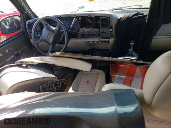 2001 GMC Yukon SLT with VIN 1GKEK13TX1R194792, listed as a Copart auction lot 47456725 with 0 mi miles and Salvage Title. Bid and sale history available at carsss.com. Image 8.
