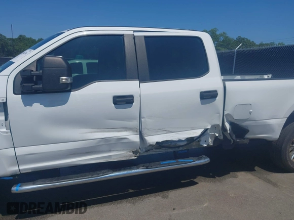 2022 Ford F-250 XL с VIN 1FT7W2B64NED83140, выставлен на аукционе IAAI как лот 42564764 с пробегом 77 458 миль миль и . История ставок и продаж доступна на DreamBid. Изображение 6.
