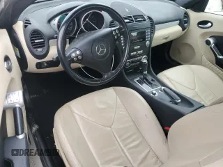 2005 Mercedes-Benz SLK 230/320 with VIN WDBWK56F75F054914, listed as a Copart auction lot 57760195 with 113,151 mi miles and Salvage title. Bid and sale history available at DreamBid. Image 8.