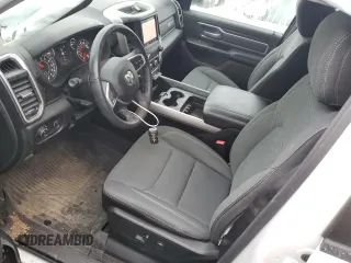 2023 Ram 1500 Big Horn z VIN 1C6RRFBG7PN614171, wystawiony jako Copart lot #82653274 z przebiegiem 13 261 mil mil oraz Szkoda całkowita • Salvage title. Historia ofert i sprzedaży dostępna na DreamBid. Obrazek 7.