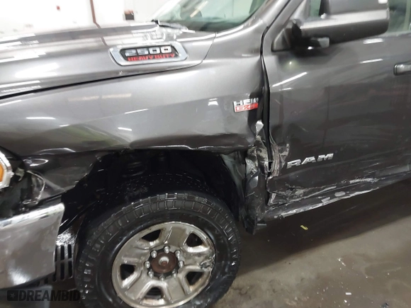 2020 Ram 2500 Big Horn with VIN 3C6UR5DJ8LG298134, listed as a IAAI auction lot 41705639 with 85,130 mi miles. Bid and sale history available at carsss.com. Image 6.