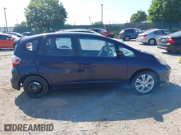 2010 Honda Fit Sport with VIN JHMGE8H42AC008766, listed as a IAAI auction lot 42579084 with Not provided miles and . Bid and sale history available at DreamBid. Image 12.