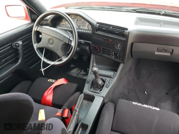 1990 BMW M3 z VIN WBSAK031XLAE33645, wystawiony jako Copart lot #69832174 z przebiegiem 174 343 mil mil oraz Szkody całkowita. Historia ofert i sprzedaży dostępna na DreamBid. Obrazek 8.