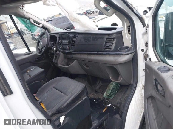 2022 Ford Transit Cargo с VIN 1FTYE1C83NKA50558, выставлен на аукционе IAAI как лот 39398110 с пробегом 16 096 миль миль и . История ставок и продаж доступна на DreamBid. Изображение 5.