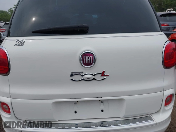 2014 FIAT 500L Easy with VIN ZFBCFABH8EZ002444, listed as a IAAI auction lot 42471881 with 134,266 mi miles and . Bid and sale history available at DreamBid. Image 16.