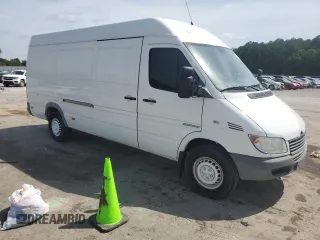 2006 Freightliner Sprinter z VIN WDYPD744965964511, wystawiony jako Copart lot #57107925 z przebiegiem 313 895 mil mil oraz Tytuł czysty. Historia ofert i sprzedaży dostępna na DreamBid. Obrazek 4.