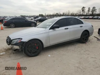 2017 Mercedes-Benz E-Class E 300 Luxury with VIN WDDZF4JB6HA038700, listed as a Copart auction lot 41535613 with 60,634 mi miles. Bid and sale history available at carsss.com. Image 1.