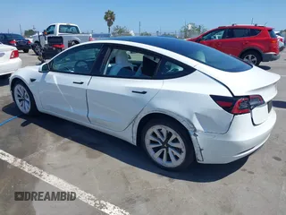 2023 Tesla Model 3 с VIN 5YJ3E1EA3PF484277, выставлен на аукционе IAAI как лот 42558827 с пробегом 38 641 миль миль и . История ставок и продаж доступна на DreamBid. Изображение 3.
