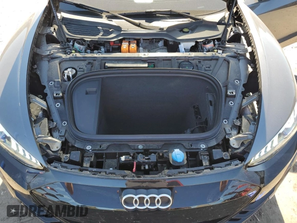 2022 Audi e-tron GT Prestige z VIN WAUEJBFW7N7006626, wystawiony jako Copart lot #75207374 z przebiegiem 27 095 mil mil oraz Szkody całkowita. Historia ofert i sprzedaży dostępna na DreamBid. Obrazek 11.