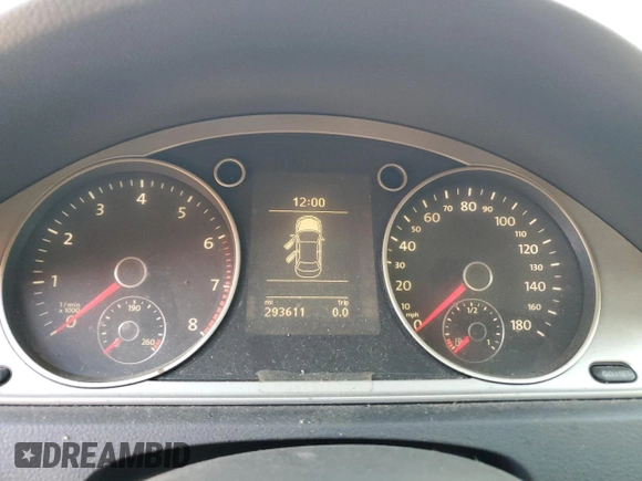 2013 Volkswagen CC Sport with VIN WVWBP7ANXDE525051, listed as a Copart auction lot 70659744 with 293,611 mi miles and Salvage Title. Bid and sale history available at DreamBid. Image 9.