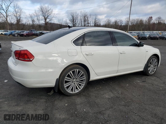 2015 Volkswagen Passat Sport z VIN 1VWBT7A35FC026650, wystawiony jako Copart lot #79938174 z przebiegiem 109 921 mil mil oraz Szkoda całkowita • Salvage title. Historia ofert i sprzedaży dostępna na DreamBid. Obrazek 3.