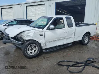 2000 Ford F-150 XL with VIN 1FTZX1727YNB23518, listed as a Copart auction lot 43914215 with 0 mi miles and Salvage Title. Bid and sale history available at carsss.com. Image 1.