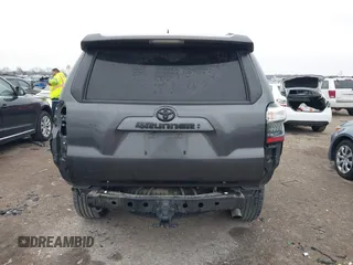 2020 Toyota 4Runner SR5 with VIN JTEBU5JR2L5779671, listed as a IAAI auction lot 41572359 with 87,458 mi miles and . Bid and sale history available at DreamBid. Image 16.