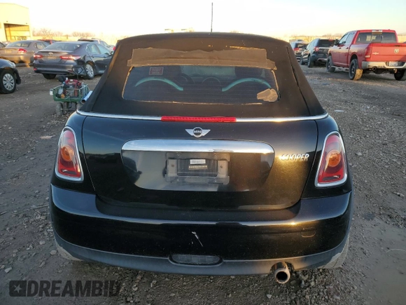 2009 MINI Convertible с VIN WMWMR335X9TU95882, выставлен на аукционе Copart как лот 85075864 с пробегом 101 873 миль миль и Чистый • Clean title. История ставок и продаж доступна на DreamBid. Изображение 6.