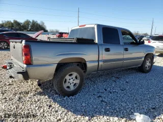 2006 Chevrolet Silverado 1500 LT2 with VIN 2GCEC13T961177264, listed as a Copart auction lot 47820475 with 230,984 mi miles and Salvage Title. Bid and sale history available at carsss.com. Image 3.