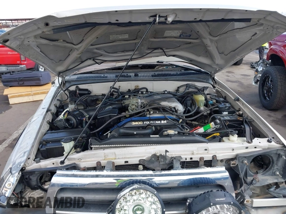 1998 Toyota 4Runner SR5 z VIN JT3HN86R2W0172312, wystawiony jako IAAI lot #42214433 z przebiegiem 259 170 mil mil oraz . Historia ofert i sprzedaży dostępna na DreamBid. Obrazek 10.
