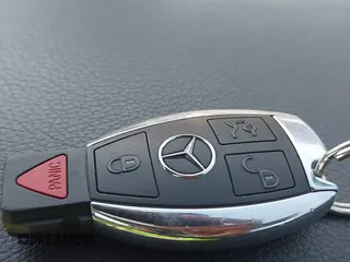2014 Mercedes-Benz C 250 с VIN WDDGJ4HB4EG270202, выставлен на аукционе IAAI как лот 42756542 с пробегом 64 966 миль миль и . История ставок и продаж доступна на DreamBid. Изображение 11.