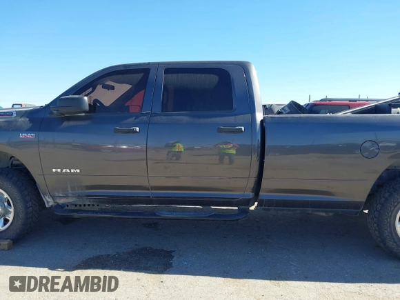 2019 Ram 2500 Tradesman with VIN 3C6UR5HJ5KG568168, listed as a IAAI auction lot 41467083 with 139,763 mi miles and . Bid and sale history available at DreamBid. Image 13.