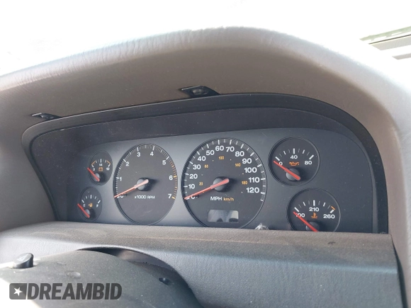 2000 Jeep Grand Cherokee Laredo with VIN 1J4G248S5YC413977, listed as a IAAI auction lot 42045808 with Not provided miles and . Bid and sale history available at DreamBid. Image 7.