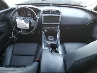2019 Jaguar XE 25t with VIN SAJAR4FX2KCP48452, listed as a Copart auction lot 77409984 with 62,204 mi miles and Salvage Title. Bid and sale history available at carsss.com. Image 8.
