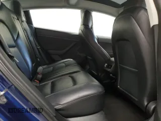 2022 Tesla Model 3 z VIN 5YJ3E1EA1NF185917, wystawiony jako Copart lot #59170725 z przebiegiem 151 149 mil mil oraz Czysty tytuł • Clean title. Historia ofert i sprzedaży dostępna na DreamBid. Obrazek 10.