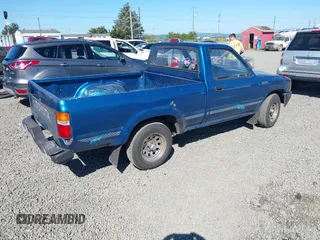 1994 Toyota Pickup z VIN 4TARN81A8RZ196014, wystawiony jako IAAI lot #42356847 z przebiegiem 165 291 mil mil oraz . Historia ofert i sprzedaży dostępna na DreamBid. Obrazek 4.