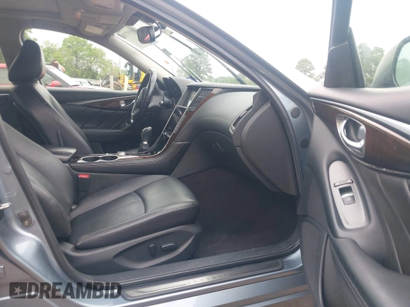 2018 Infiniti Q50 3.0t LUXE with VIN JN1EV7AP4JM357903, listed as a IAAI auction lot 41919730 with 130,858 mi miles. Bid and sale history available at carsss.com. Image 5.