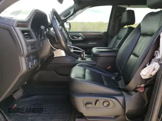 2021 Chevrolet Suburban LT z VIN 1GNSKCKD4MR362443, wystawiony jako Copart lot #55284375 z przebiegiem 153 049 mil mil oraz Szkoda całkowita • Salvage title. Historia ofert i sprzedaży dostępna na DreamBid. Obrazek 7.