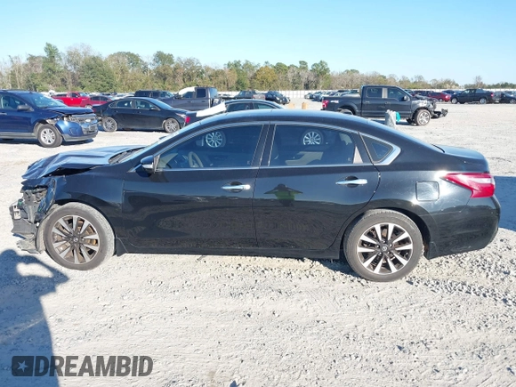2018 Nissan Altima SV with VIN 1N4AL3AP8JC225474, listed as a IAAI auction lot 40877199 with 41,923 mi miles and . Bid and sale history available at carsss.com. Image 14.