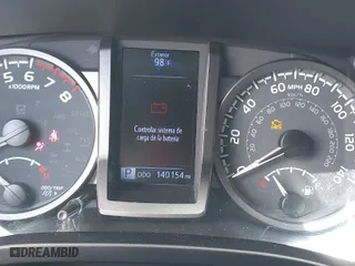 2020 Toyota Tacoma 2WD SR5 with VIN 3TMAZ5CN7LM129496, listed as a IAAI auction lot 39945333 with 140,154 mi miles. Bid and sale history available at carsss.com. Image 7.