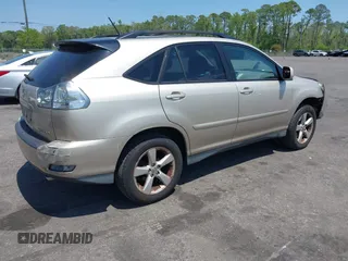2004 Lexus RX 330 with VIN 2T2HA31U24C006277, listed as a IAAI auction lot 42019822 with 209,423 mi miles. Bid and sale history available at carsss.com. Image 4.