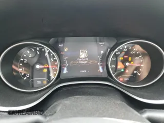 2020 Jeep Compass High Altitude z VIN 3C4NJDCB2LT173758, wystawiony jako Copart lot #50141975 z przebiegiem 52 408 mil mil oraz Szkoda całkowita • Salvage title. Historia ofert i sprzedaży dostępna na DreamBid. Obrazek 9.
