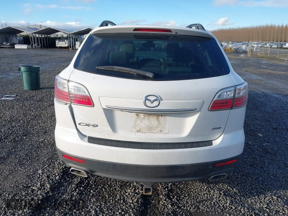 2011 Mazda CX-9 Grand Touring with VIN JM3TB3DV5B0317331, listed as a IAAI auction lot 40935268 with 222,361 mi miles. Bid and sale history available at carsss.com. Image 16.