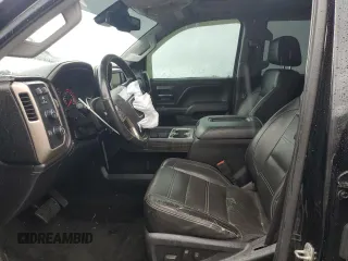 2015 GMC Sierra 2500HD Denali z VIN 1GT120E82FF100619, wystawiony jako Copart lot #58014705 z przebiegiem 188 525 mil mil oraz Szkoda całkowita • Salvage title. Historia ofert i sprzedaży dostępna na DreamBid. Obrazek 7.