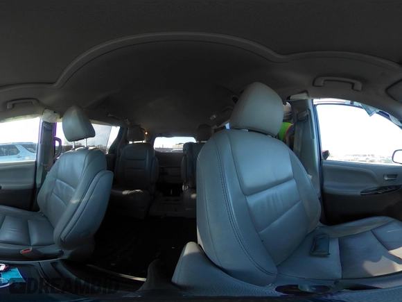 2019 Toyota Sienna XLE Auto Access Seat with VIN 5TDYZ3DC1KS009336, listed as a IAAI auction lot 41774424 with 108,334 mi miles. Bid and sale history available at carsss.com. Image 18.