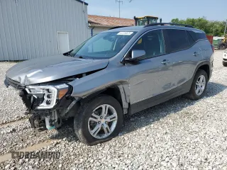 2023 GMC Terrain SLE z VIN 3GKALTEG7PL225892, wystawiony jako Copart lot #62226825 z przebiegiem 24 635 mil mil oraz Szkoda całkowita • Salvage title. Historia ofert i sprzedaży dostępna na DreamBid. Obrazek 1.