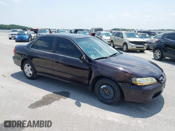 1998 Honda Accord EX z VIN 1HGCG1658WA042017, wystawiony jako IAAI lot #42263347 z przebiegiem 109 364 mil mil oraz . Historia ofert i sprzedaży dostępna na DreamBid. Obrazek 1.