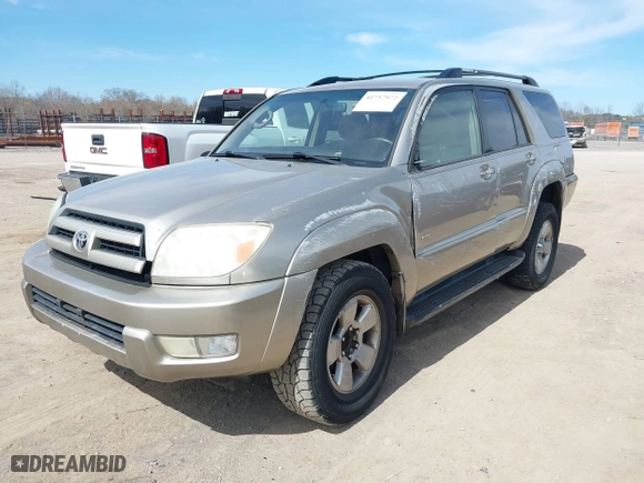 2004 Toyota 4Runner SR5 with VIN JTEZU14R240031231, listed as a IAAI auction lot 41757972 with 202,633 mi miles. Bid and sale history available at carsss.com. Image 2.